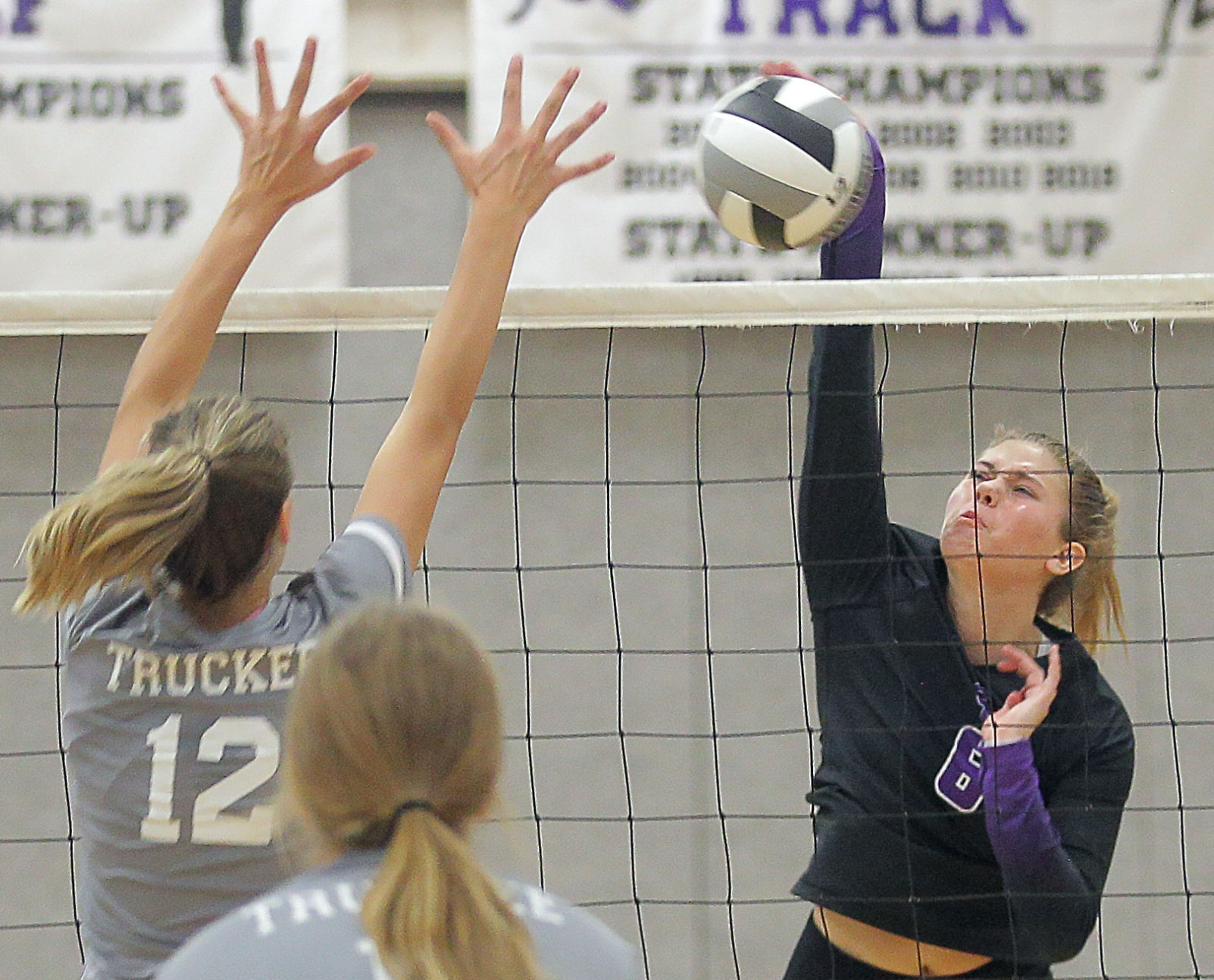 Truckee at Spring Creek Volleyball 57.jpg